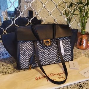 💙RARE💜 Salvatore Ferragamo Large bag